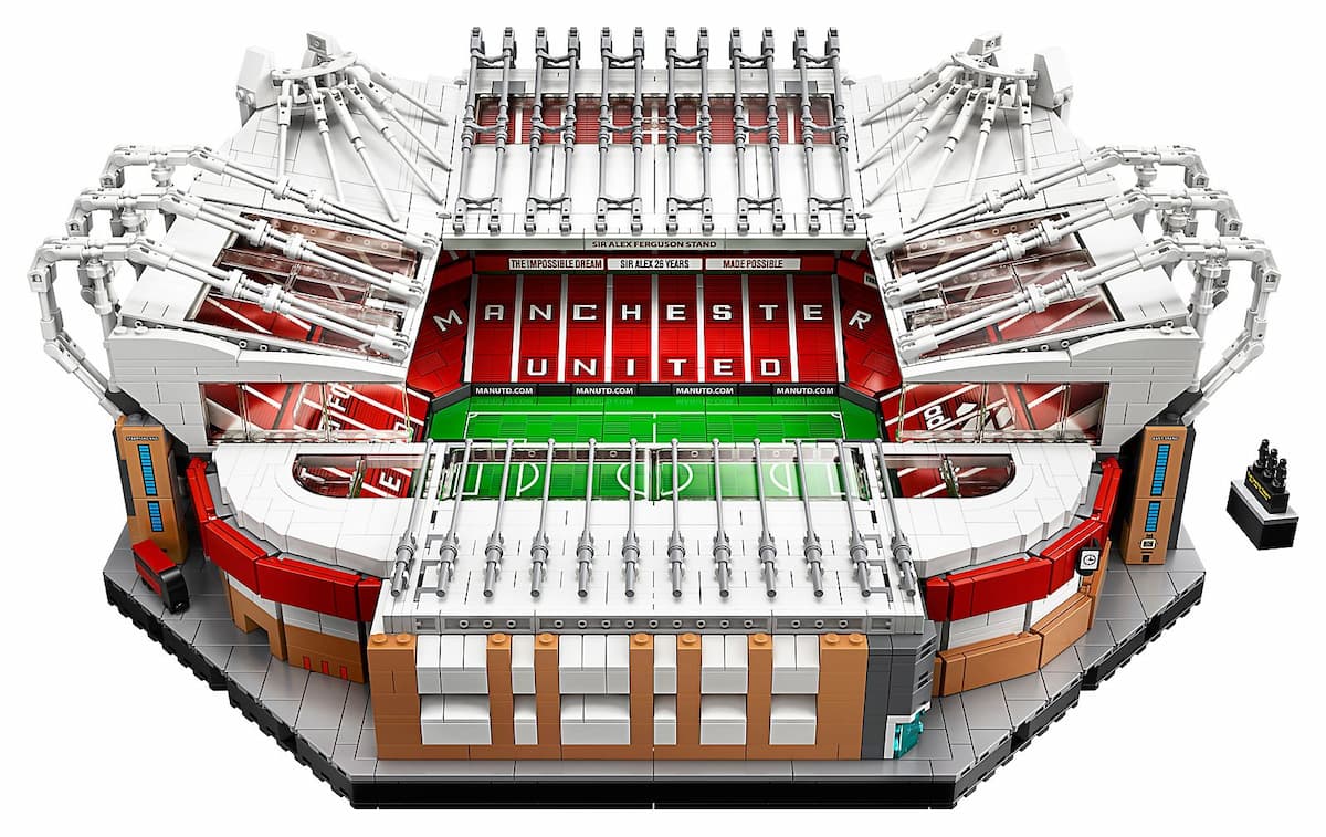 Old Trafford - Manchester United LEGO set (#10272-1, 2020)