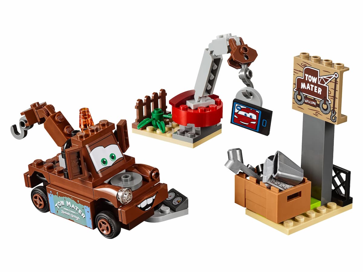 Mater's Junkyard LEGO set (#10733-1)