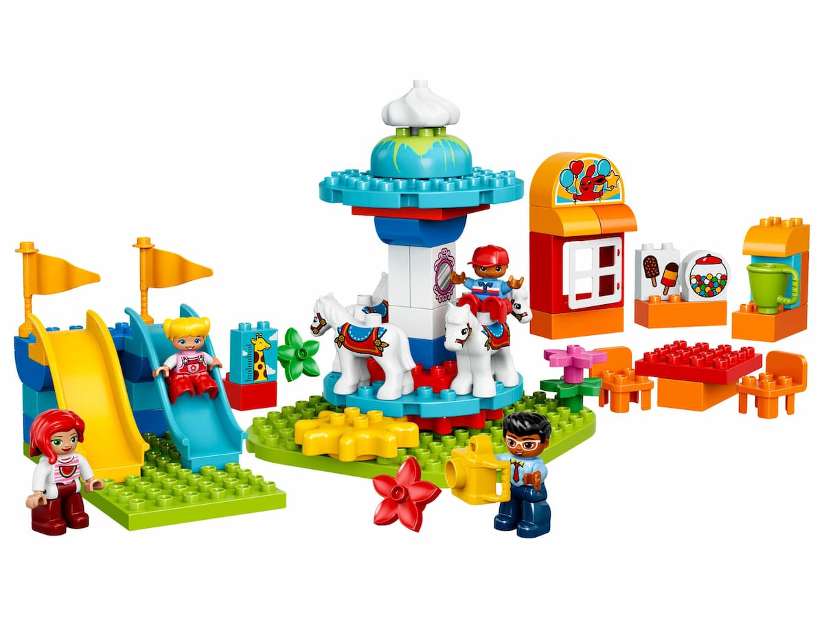 Fun Family Fair LEGO set (#10841-1)