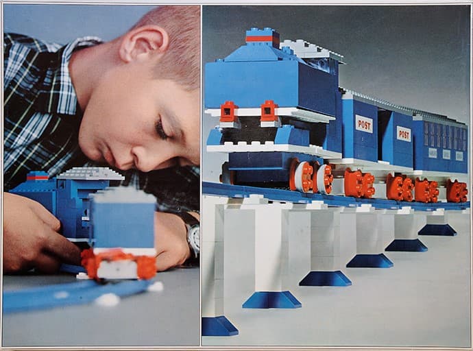 Motorized Train Set LEGO set (#113-2, 1966)