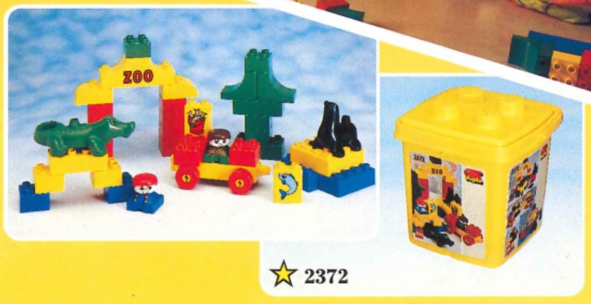 Zoo Bucket LEGO set (#2372-1, 1993)