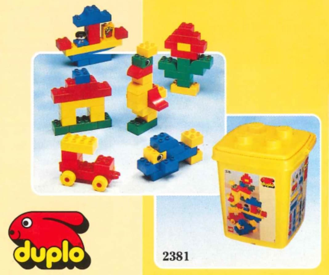 Bucket of Bricks LEGO set (#2381-1)