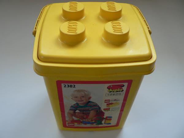 Train Bucket LEGO set (#2382-1, 1993)