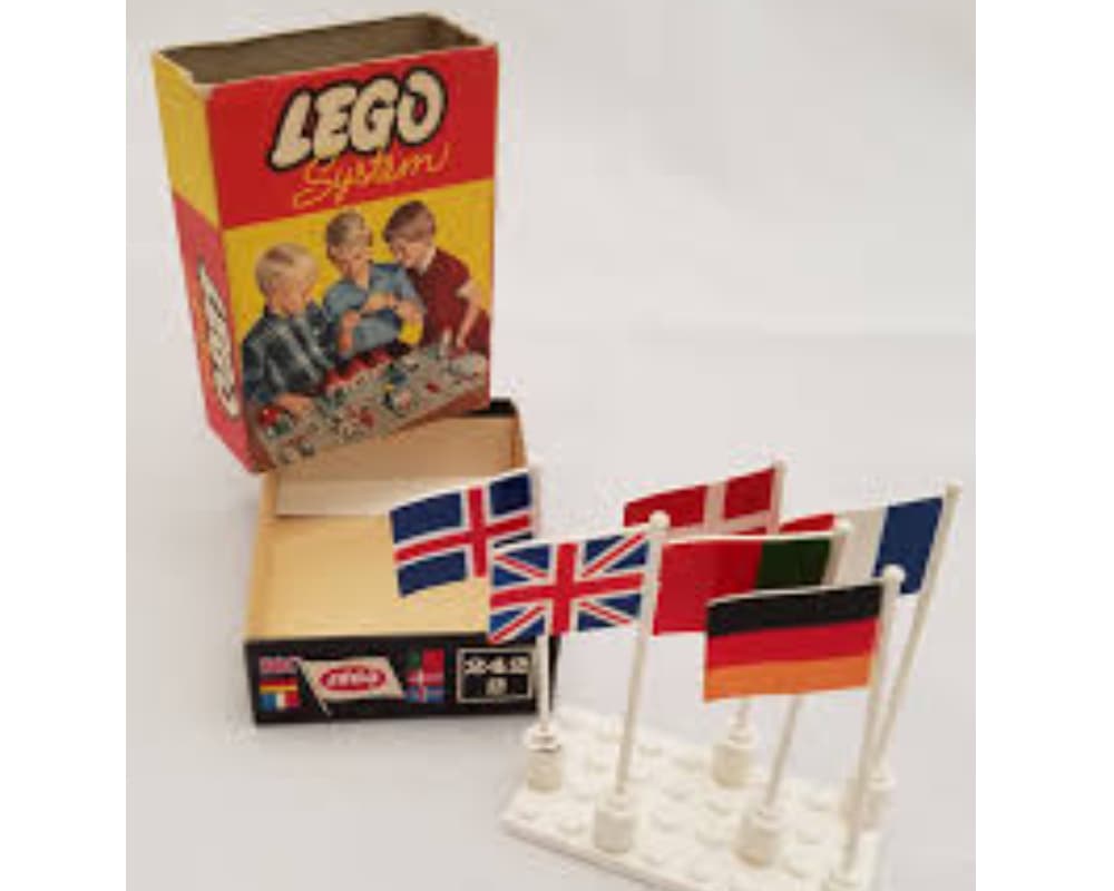 International Flags - Italy, Switzerland, Belgium, Germany, Netherlands LEGO set (#242A-1, 1961)