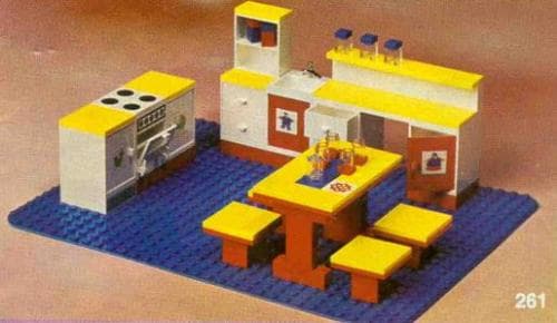 Complete Kitchen Set LEGO set (#261-4)