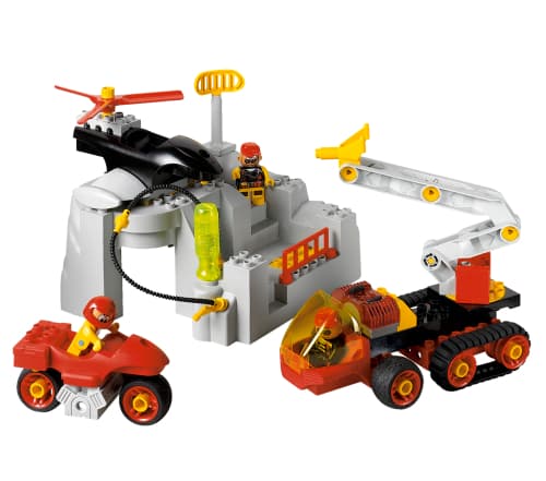 Rescue Base LEGO set (#2914-1, 2000)