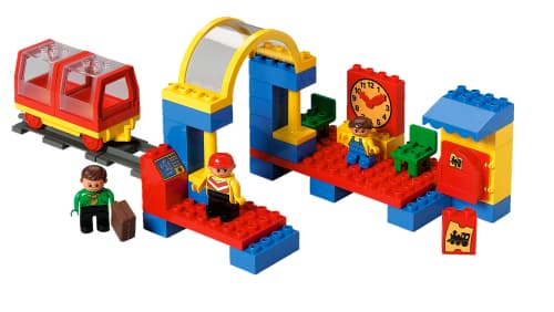 Train Station LEGO set (#2936-1)