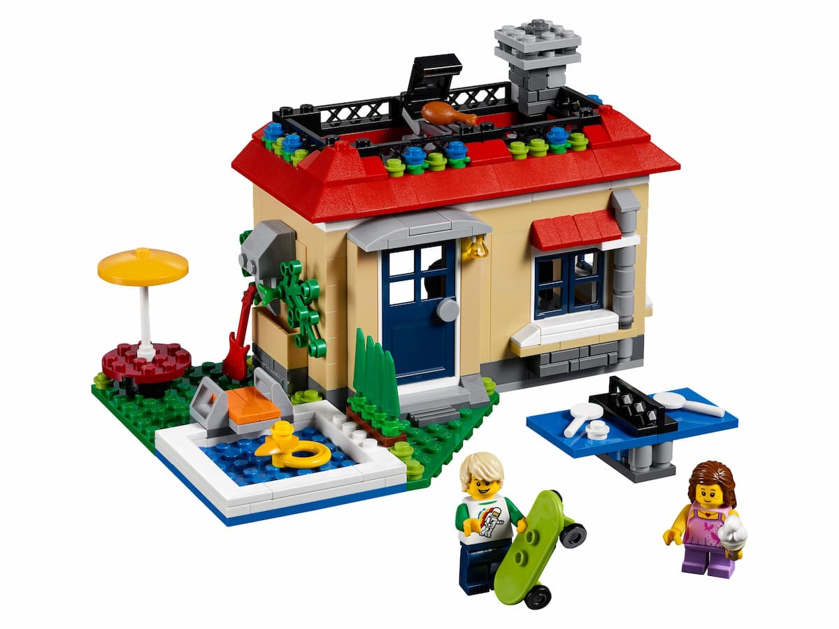 Modular Poolside Holiday LEGO set (#31067-1, 2017)