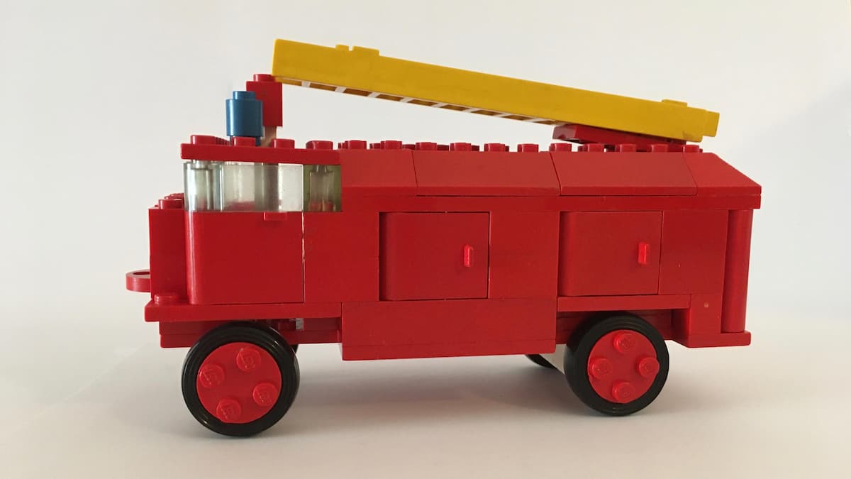 Fire Engine LEGO set (#336-1, 1968)
