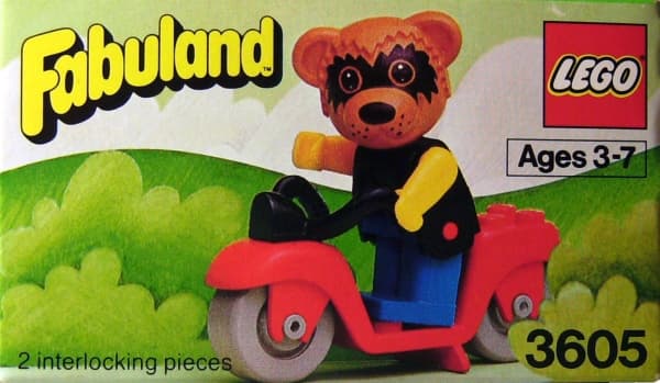 Ricky Racoon and his Scooter