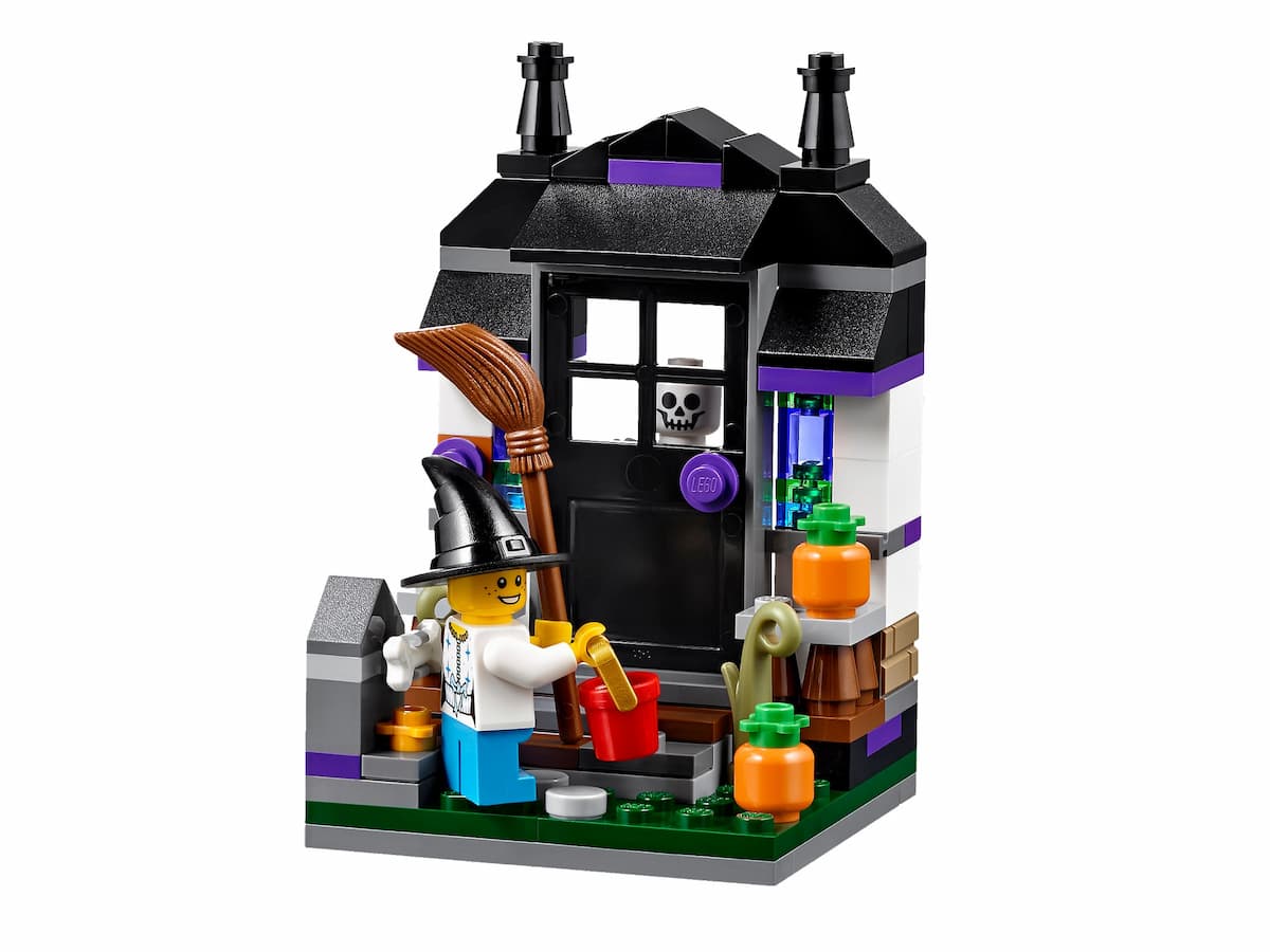 Trick or Treat LEGO set (#40122-1)