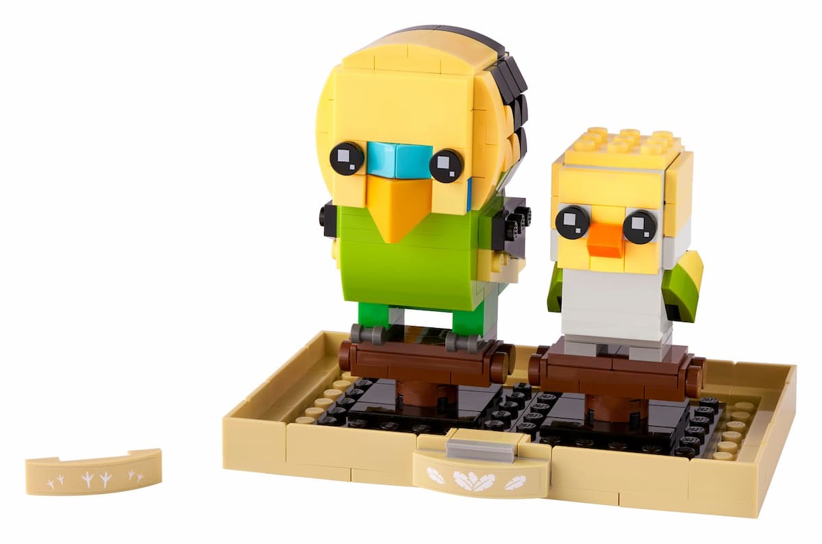 Budgie and Chick LEGO Brickheadz set (#40443-1, 2021)