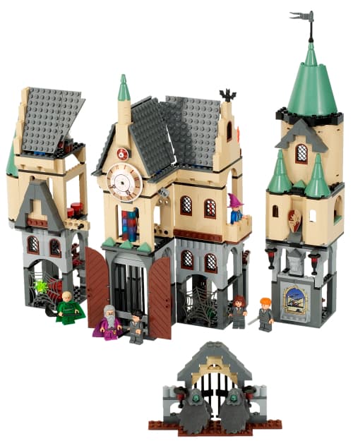 Hogwarts Castle LEGO set (#4757-1, 2004)