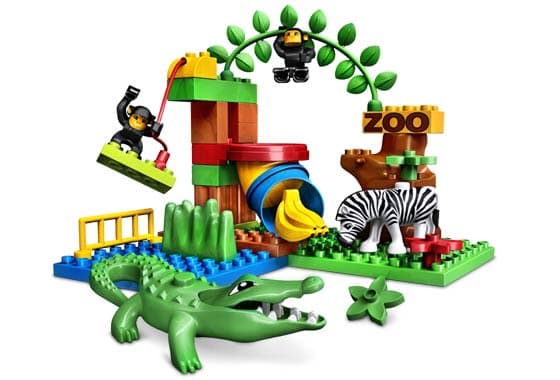 Fun Zoo LEGO Legoville set (#4961-1, 2005)