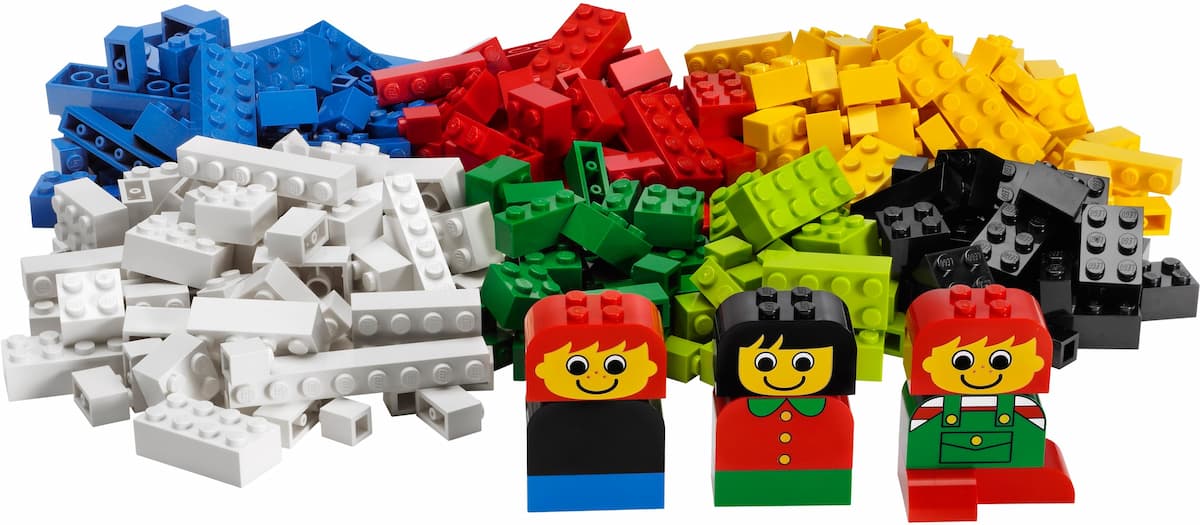 Basic Bricks with Fun Figures LEGO set (#5587-1, 2009)