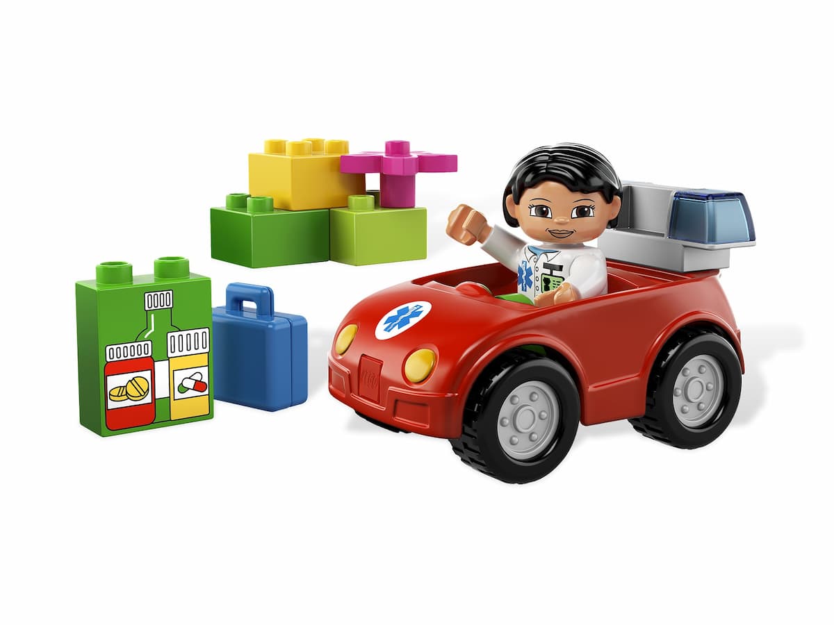 Nurse's Car LEGO Town set (#5793-1, 2011)