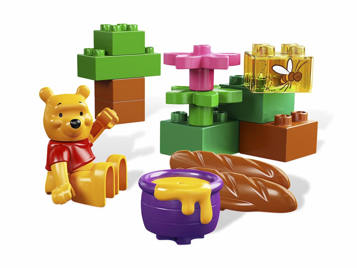 Winnie the Pooh's Picnic LEGO set (#5945-1)