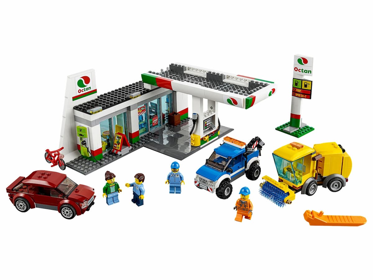 Service Station LEGO set (#60132-1)