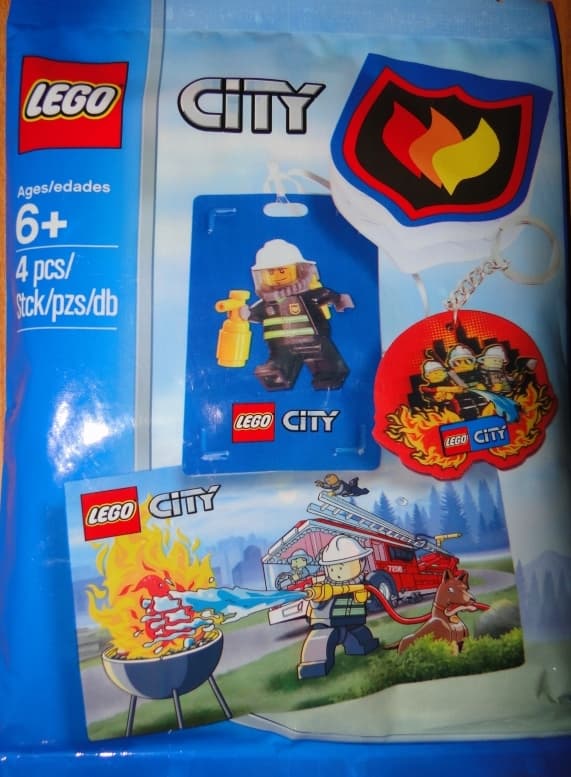 City Promotional Pack LEGO Gear set (#6031645-1, 2013)