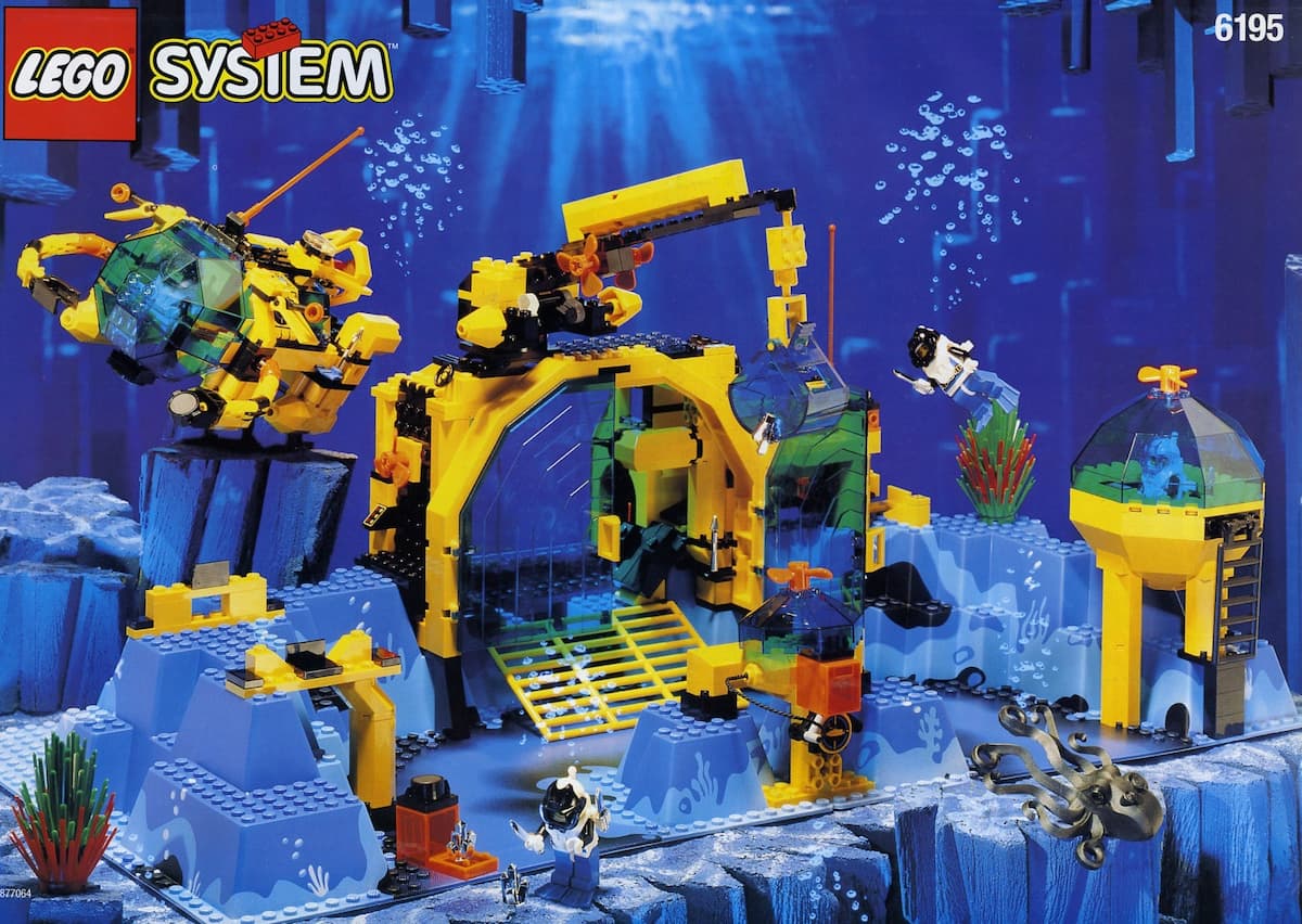 Neptune Discovery Lab LEGO set (#6195-1, 1995)