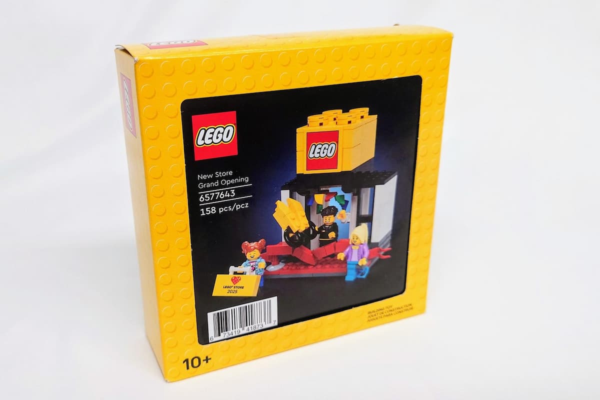 New Store Grand Opening LEGO set (#6577643-1)