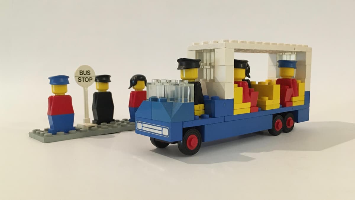 Bus Stop LEGO set (#696-1)