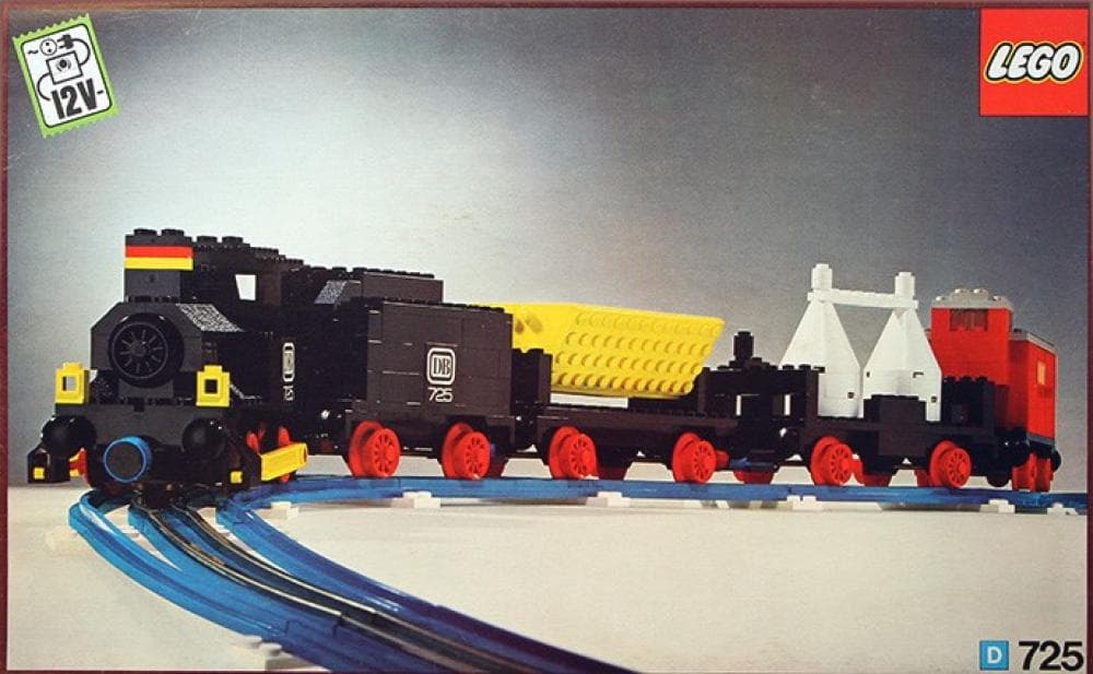 12V Freight Train and Track LEGO set (#725-2, 1974)
