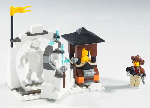 Yeti's Hideout LEGO set (#7412-1, 2003)