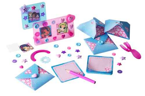 Friendship Frames and Notes LEGO set (#7541-1, 2005)