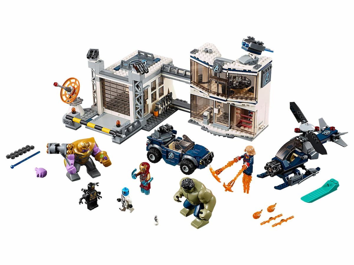 Avengers Compound Battle LEGO set (#76131-1)