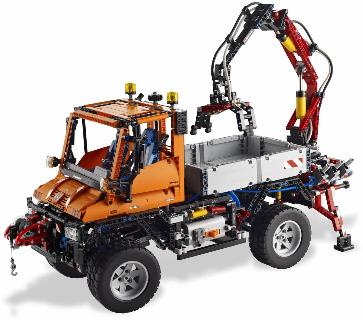 Mercedes-Benz Unimog U400 LEGO set (#8110-1, 2011)