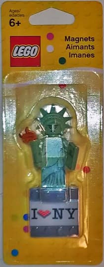 Statue of Liberty Magnet LEGO Magnets set (#850497-1, 2012)