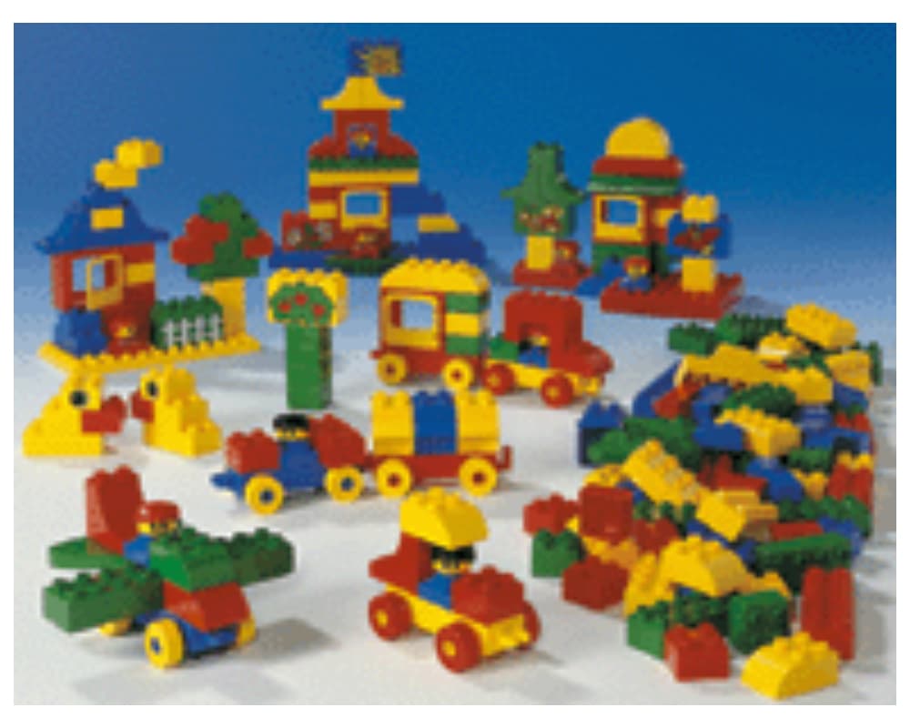 Basic Town LEGO set (#9064-1)