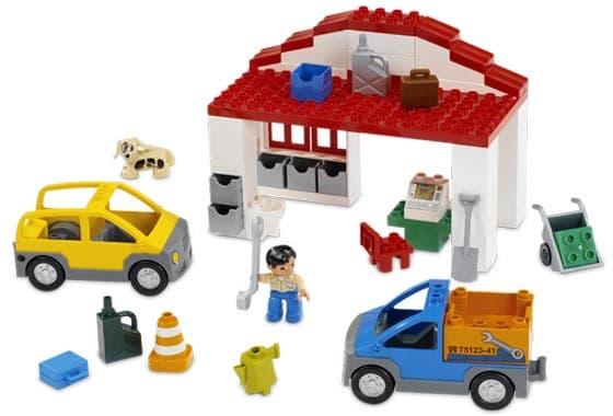 Garage LEGO set (#9237-1)