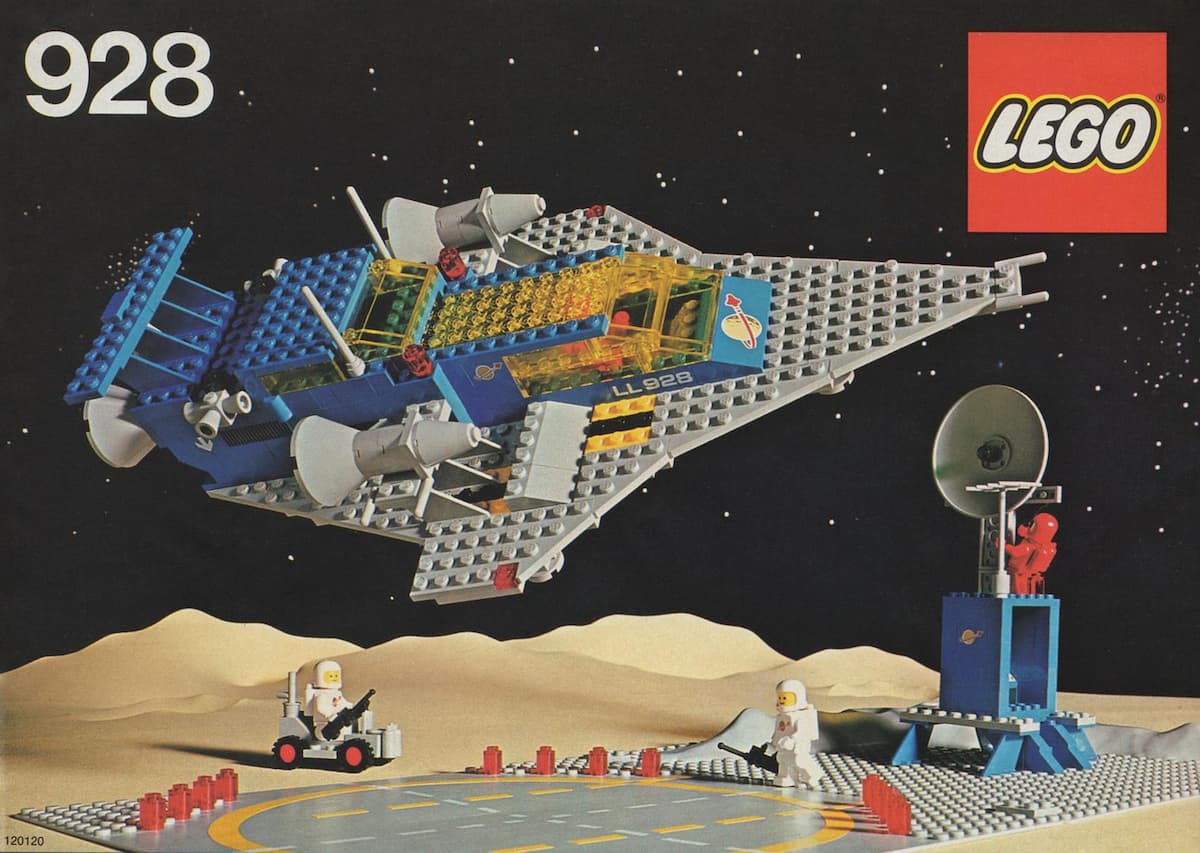 Space Cruiser and Moonbase LEGO set (#928-1, 1979)