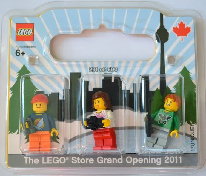 LEGO Store Grand Opening Exclusive Set, Sherway Square, Toronto, ON, Canada